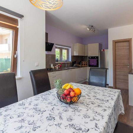 Modern Villa Eve In Medulin With Pool Near The Beach Kültér fotó