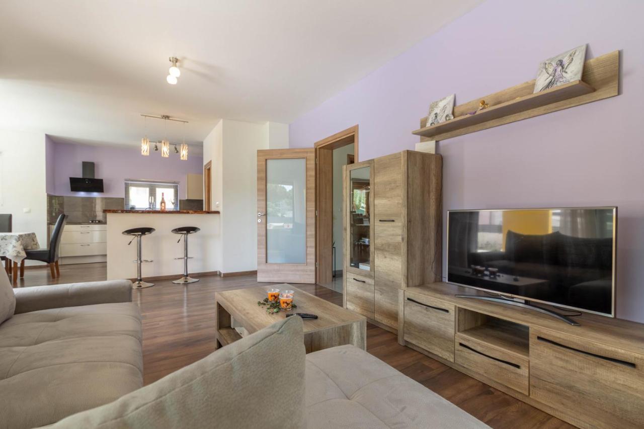 Modern Villa Eve In Medulin With Pool Near The Beach Kültér fotó